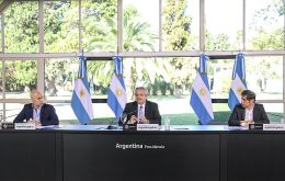 President Fernandez, governor Kicillof (R) and Buenos Aires city elected mayor Rodríguez Larreta (L) will announce on Friday the extension of the “preventive and compulsory isolation”