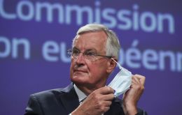 Twisting a famous British war slogan, European affairs minister Clement Beaune tweeted on Saturday: “Keep calm and support Michel Barnier”.