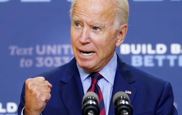“We can’t allow the Good Friday Agreement that brought peace to Northern Ireland to become a casualty of Brexit,” Biden said in a tweet 