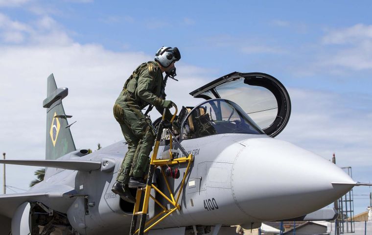 In 2014, Brasilia ordered 36 Gripen E/F fighters, called the F-39E/F by the Brazilian air force