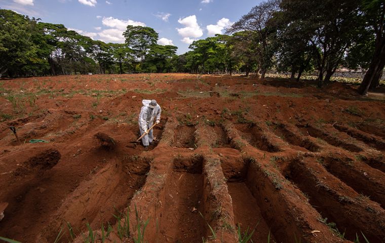 On Sunday the disease had claimed 1,000,009 victims from 33,018,877 recorded infections