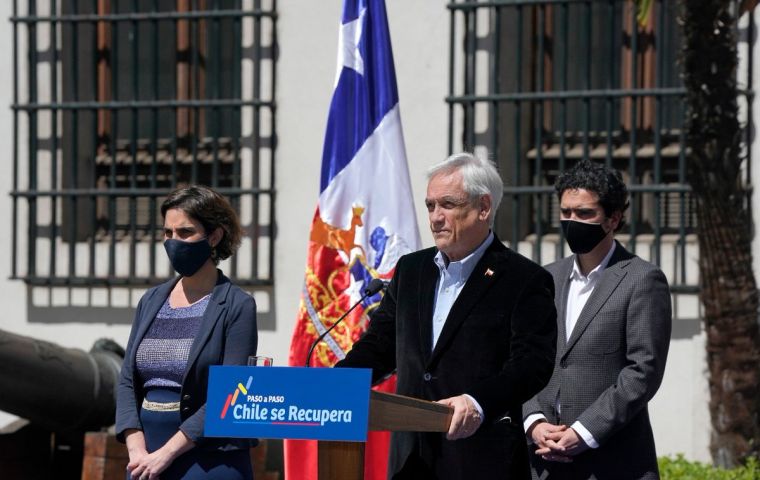 Piñera has in recent months announced emergency measures, such as soft loans, spot payments, mortgage payment holidays and rent subsidies worth 12% of GDP