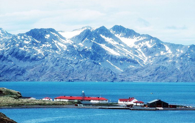 Commissioner Nigel Phillips CBE noted that the island is a destination and not a gateway, and as such is dependent on international travel restrictions