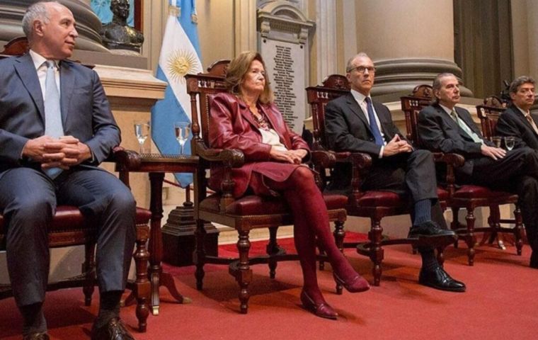 The three magistrates involved in the controversy have in their courts cases referred to Kirchner family and associates alleged corruption practices