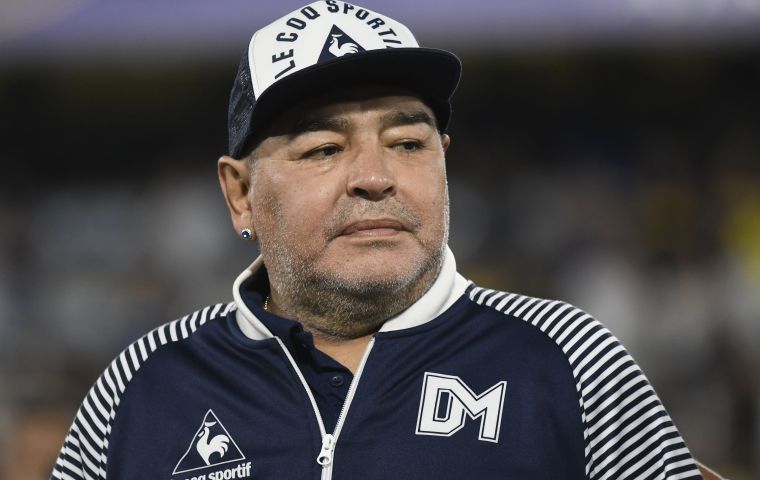“Maradona has no type of complication associated with the operation,” said Luque, who described the postoperative developments as “excellent.”