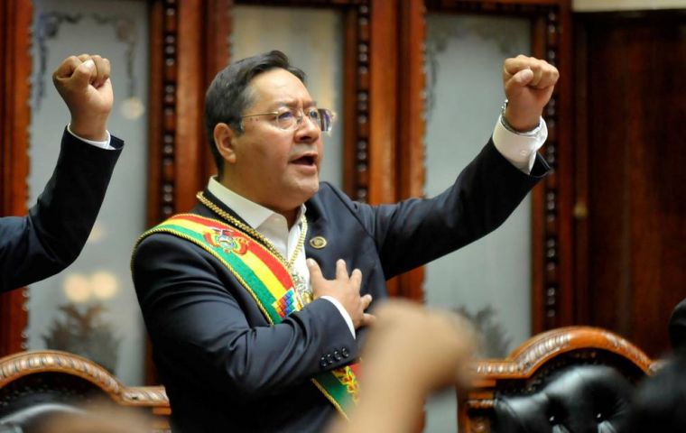 In his speech, Arce also criticized the interim government of Jeanine Anez, which he accused of trampling on democracy and even causing deaths in the country.