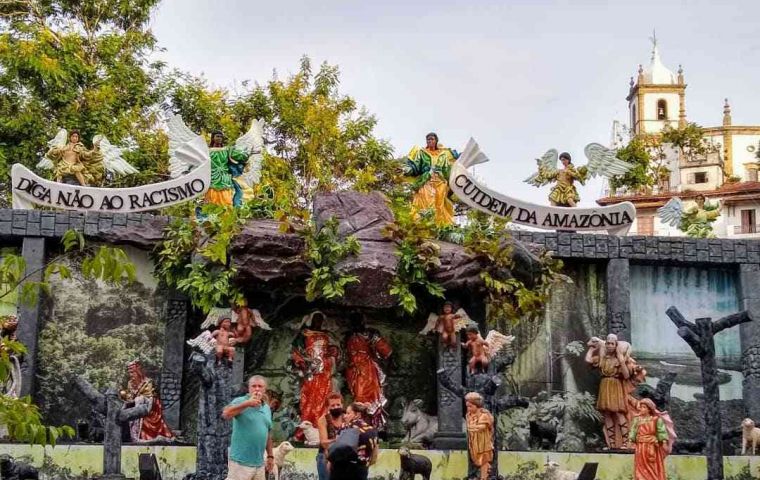 The symbolically charged nativity scene is in Rio de Janeiro's Gloria square, close to the Church of the Sacred Heart