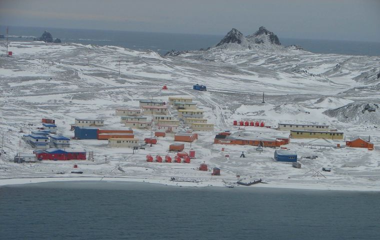  The Chilean army base “Bernardo O'Higgins Riquelme”, where 36 positive cases of Covid-19 were reported