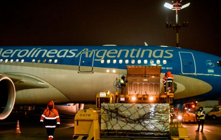 On Tuesday, an Aerolineas Argentinas flight left for Moscow to collect the first 300,000 doses of the Sputnik V vaccine developed by the Gamaleya lab