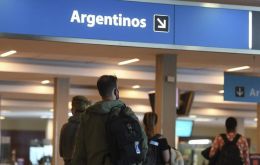The new variant was detected in a traveler who arrived asymptomatic in Argentina from Germany at the end of December 2020, 