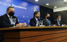 President Lacalle Pou and several of his ministers during the press conference
