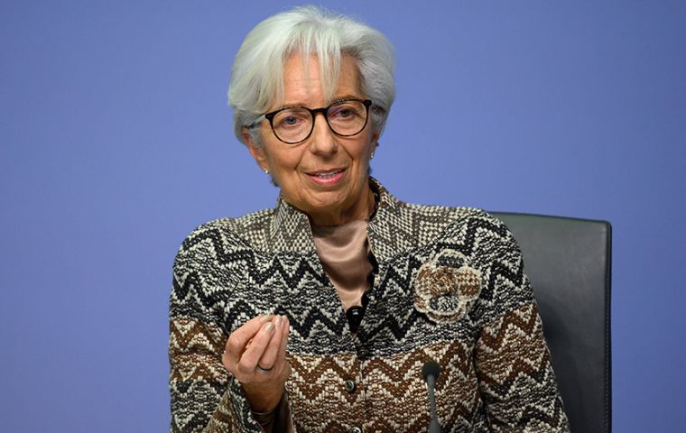 But this “journey to recovery” has not been “derailed”, Lagarde said, emphasizing that fiscal policy still has to play a dominant role and remain active