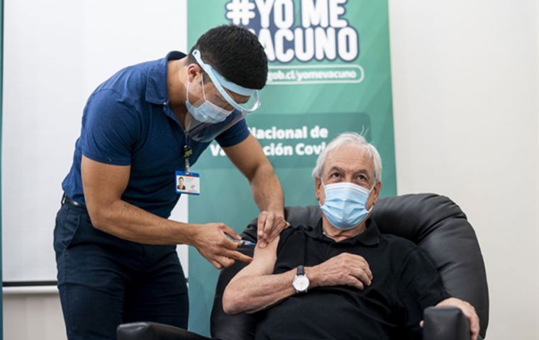  “I want to tell all my compatriots that this vaccine is safe, it is effective, and we have made an enormous effort to be able to vaccinate all Chileans,” Piñera said