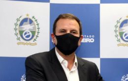 Rio Mayor Eduardo Paes announced “I have been informed that the new doses did not arrive. We will have to interrupt our campaign from Tuesday” 