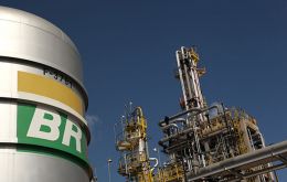 In only a few hours, Petrobras lost more than 74.2 billion reais (US$ 13.6 billion) in market value
