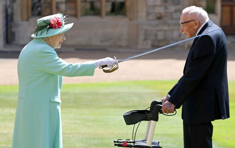 Mr Moore was knighted by Queen Elizabeth, while the White House said after his death that he had “inspired millions through his life and his actions”.