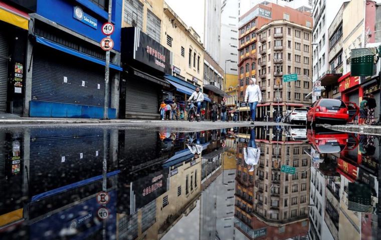 Health officials in Sao Paulo, have called on the new health minister to consider imposing a national lockdown as coronavirus deaths continue to rise