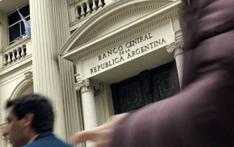 The Argentine Central Bank foresees an official exchange rate of $ 160 / US $ 1 for the end of 2022.