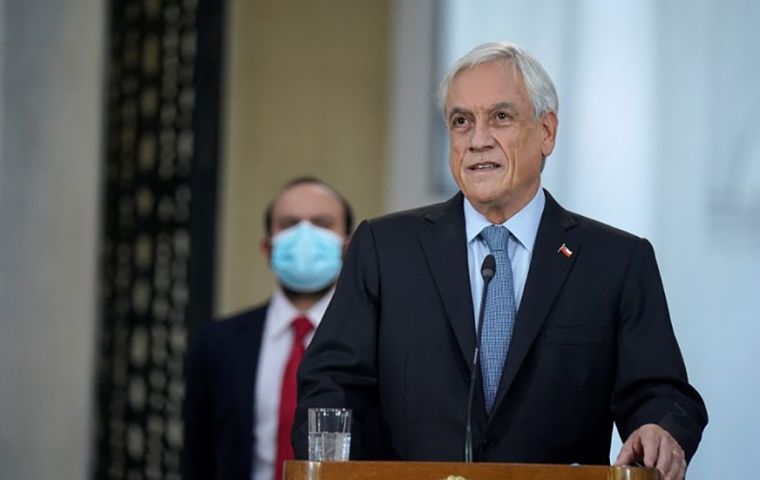 The opposition weighs impeaching Piñera and his own lawmakers vote against him on the Senate