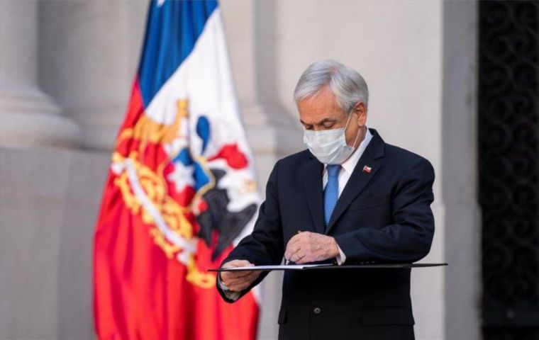 This weekend's elections will reflect President Piñera's true rate of approval