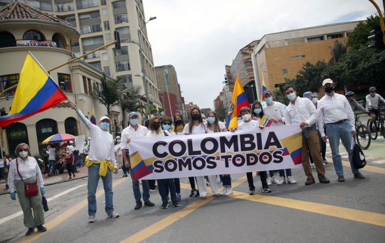 The peaceful demonstration in Bogotá was the back stage for ongoing talks between government and protest leaders later on Sunday (Pic Reuters)