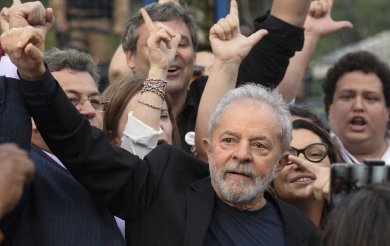 The prosecution did not “convincingly demonstrate” the charges against Lula