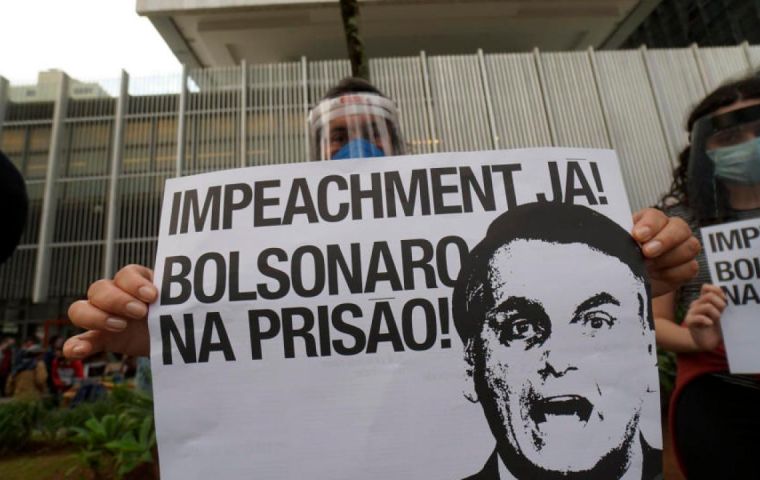 Bolsonaro allegedly committed 23 crimes, according to the new filing 