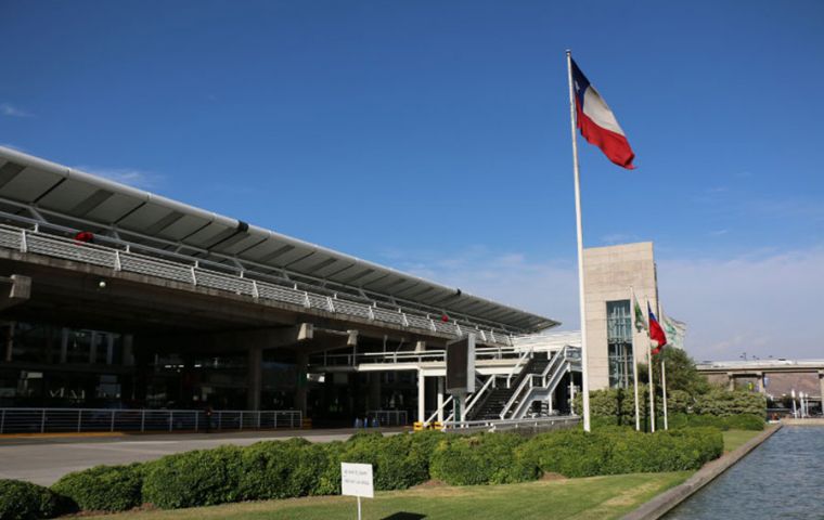 International travel is to be allowed exclusively through Santiago's Arturo Merino Benítez international airport.