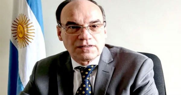 Argentine lawmakers want "Malvinas issue" to become decisive in allowing candidates to run for office — MercoPress - Vimarsana News