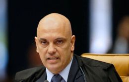 De Moraes is a member of both the TSE and the STF
