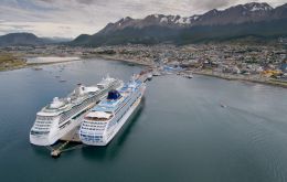 The port of Ushuaia in a busy cruise visitors day, before the outbreak of the pandemic. 