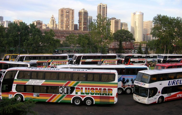 Bus travel is almost the only choice for most Argentines. Not every town has an airport served by a regular airline 