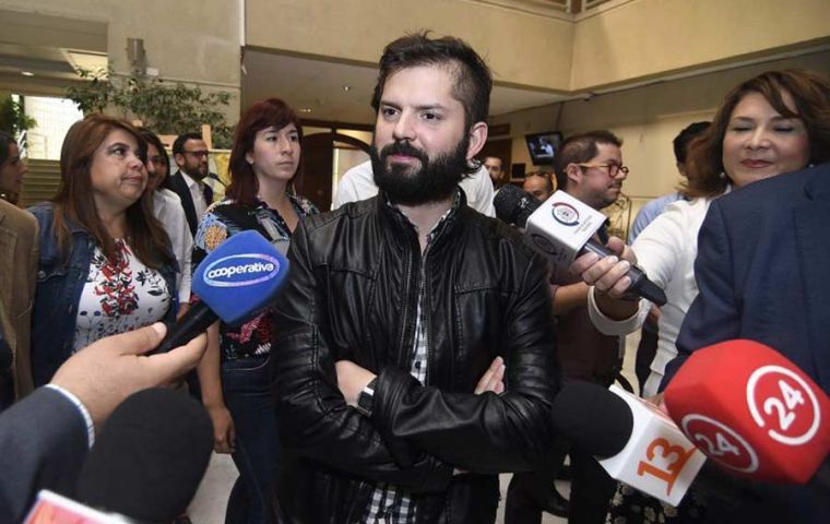 Gabriel Boric presidential candidate for a left wing coalition argued that the most privileged end up as the most “over represented” when the vote is voluntary (Pic Agencia UNO)