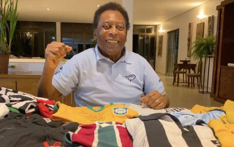 “I thank God for feeling very good,” Pele posted on social media 