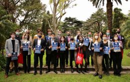 The group of 24 Argentine Chevening scholars 