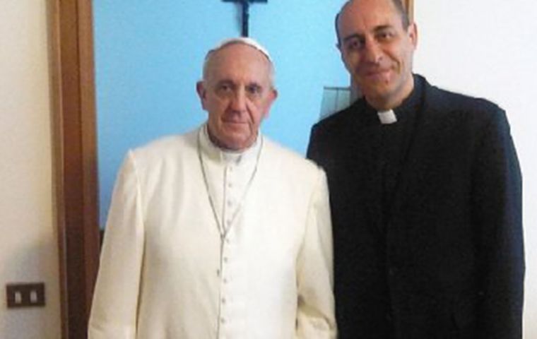 Archbishop of La Plata, Victor Manuel Fernandez with the Pope   