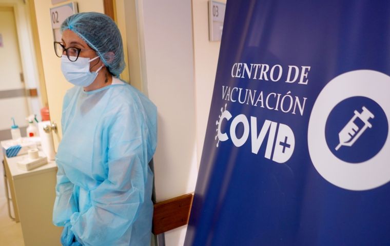 Uruguay has implemented the most successful vaccination campaign in the three Americas 
