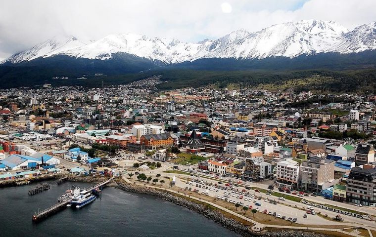 The now modern capital of Tierra del Fuego, a tourism hub but also a strategic point for Argentina     