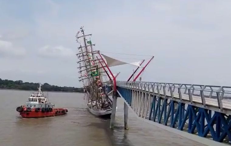 There were no casualties but an Ecuadorian tugboat sank during the incident