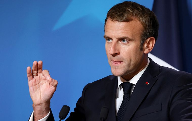 If UK doesn't change, France will retaliate Tuesday - while Glasgow Summit still goes on