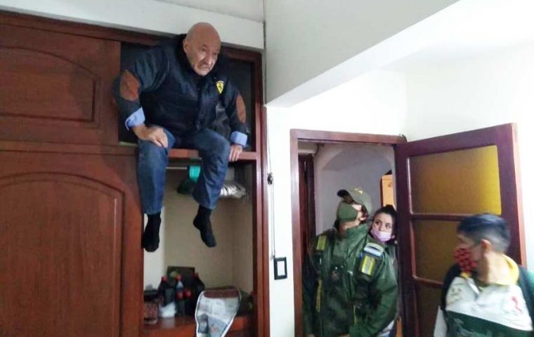 Former Argentine Army officer  Cialceta,  was hiding in a closet