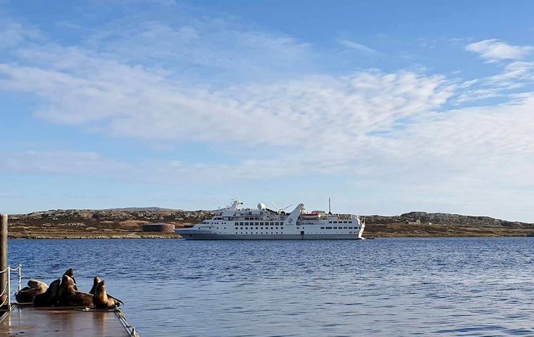 After an 18 month absence the Silver Explorer starts off the 2021/2022 cruise season in the Falklands (Pic Sulivan Shipping Ltd) 