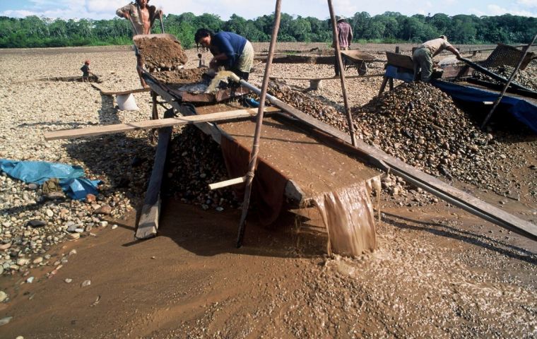 The Bolivian State is allegedly in breach of the 2013 Minamata Agreement on mercury. Photo: André Bärtschi / WWF Regional.