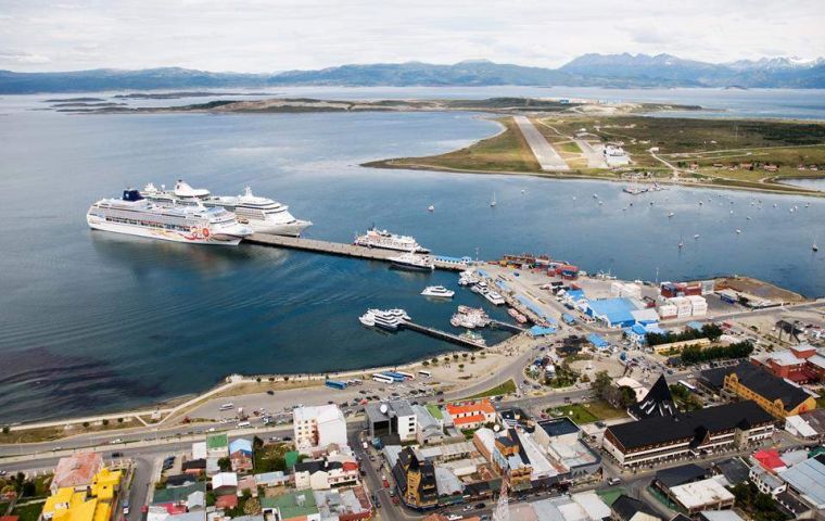 Busy days at the port of Ushuaia 