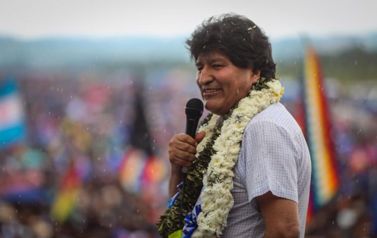 Runasur cited health concerns, but can Evo enter Peru is he is a persona non grata?