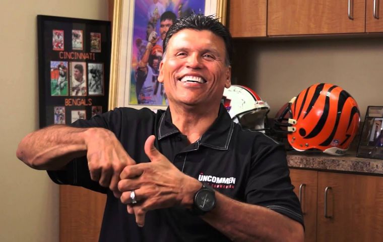 Throughout Anthony Munoz’ career, he has become one of the greatest, if not the greatest, offensive linemen in NFL history.
