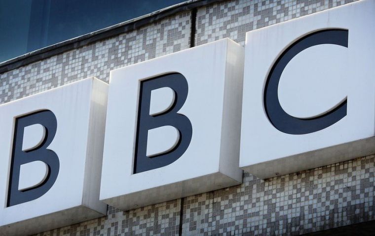 Culture Secretary Nadine Dorries proposal to freeze license payment fees for two years could leave BBC in need of some US$ 2,74 billion 
