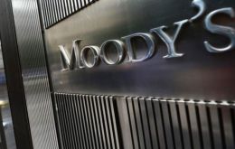 Moody's called for a faster rate of devaluation, positive real interest rates and the reshaping (or elimination) of energy subsidies, which the Fernández Government refuses to adopt