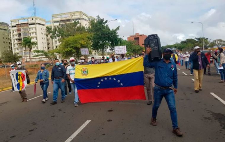 “If we are going to die of hunger in our homes, we are going to die in the streets fighting for our rights,” a protester said