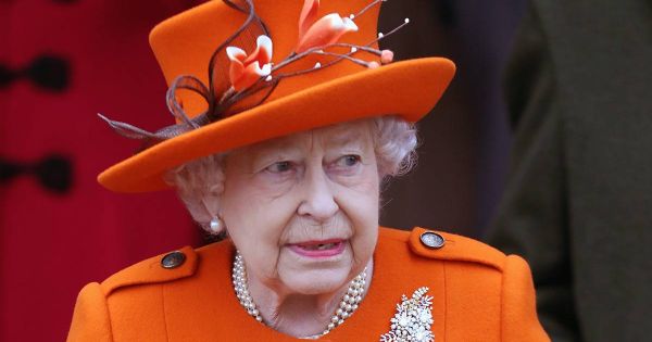 British Queen has "mild symptoms" after positive COVID-19 test — MercoPress - Vimarsana News